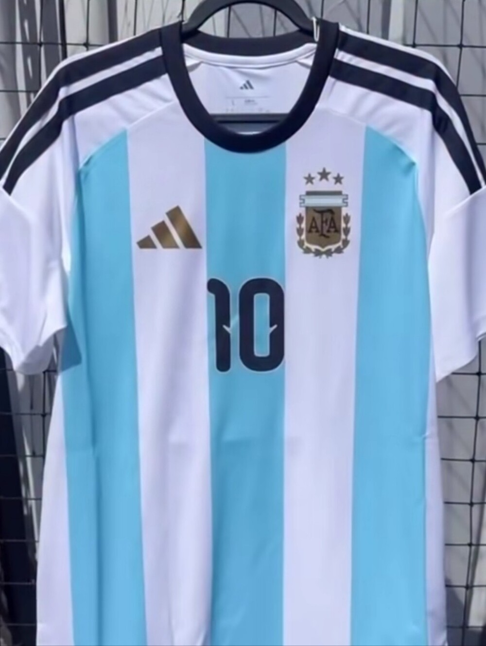 Adidas Argentina 2026 Home Messi Fan Jersey, Messi & # On Back, Variety Of Sizes - Picture 6 of 7